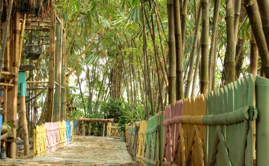 Daya Tarik Taman Bambu Bekasi