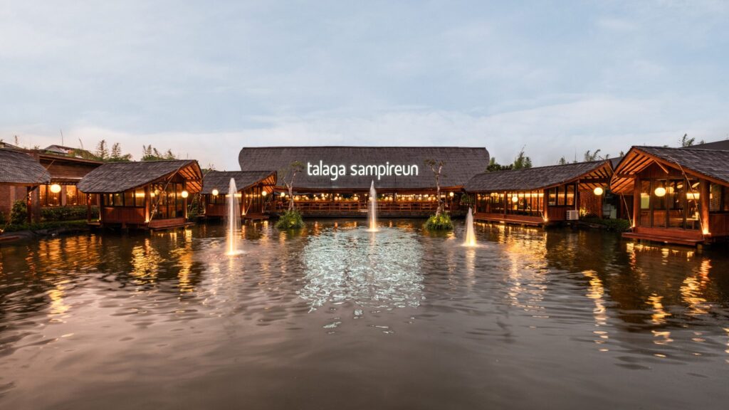 Telaga Sampireun Bekasi