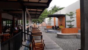 Rekomendasi Cafe 24 Jam di Bekasi untuk Nongkrong, Kerja, dan Santai